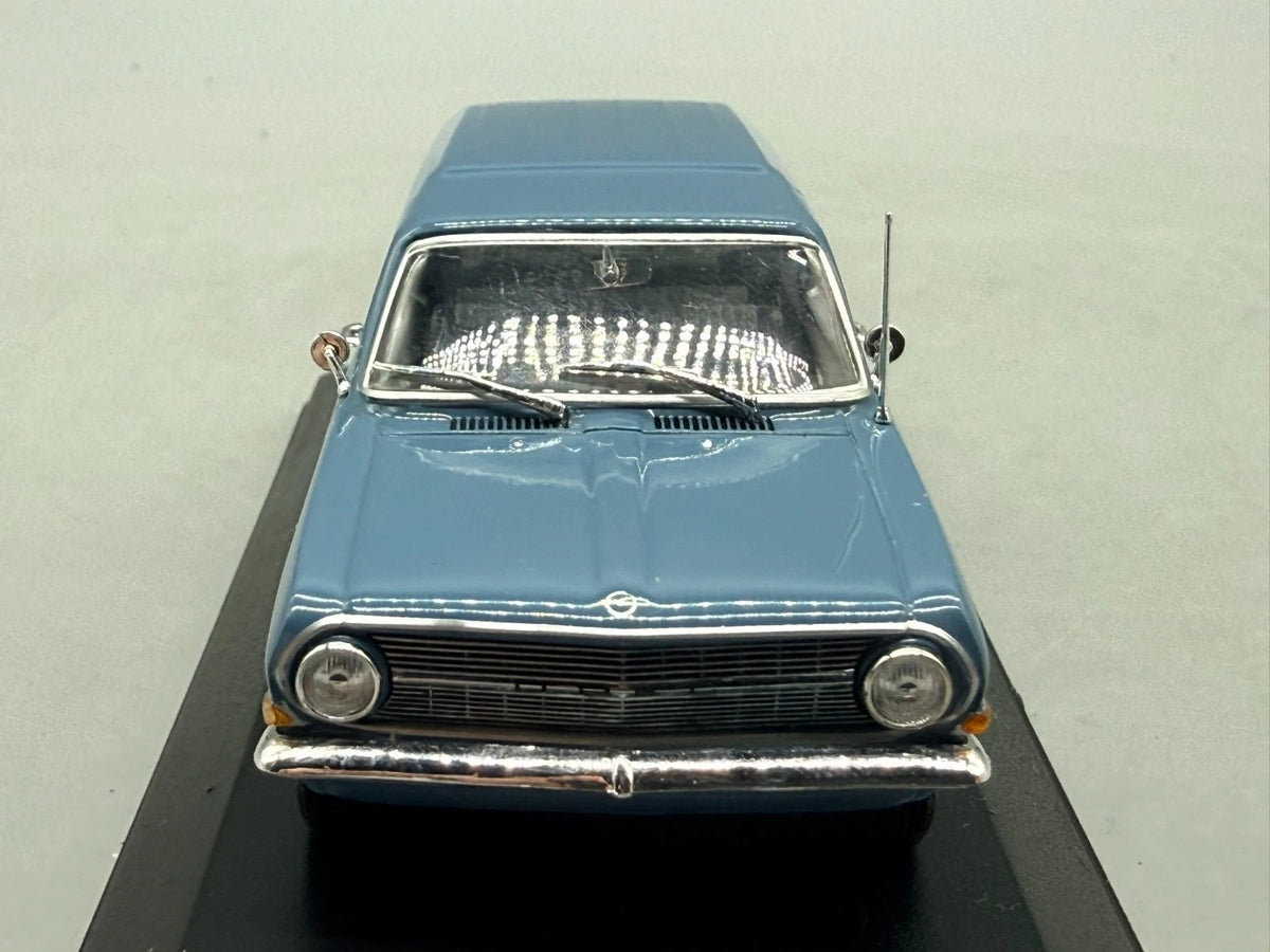 Modellautos 1:43 Minichamps Opel Rekord A Caravan mit OVP