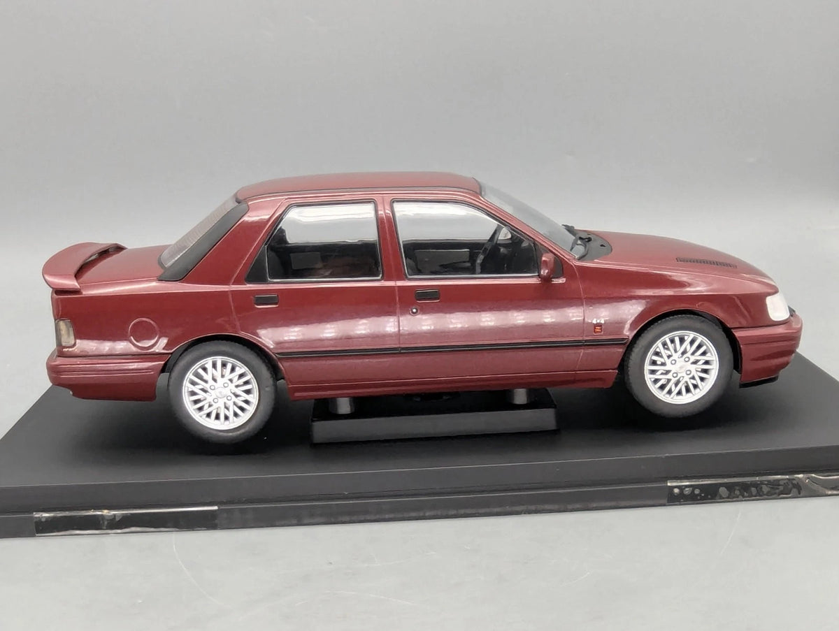 Modellautos 1:18 MCG Modelcar Group 18354 Ford Sierra RS Cosworth 4x4 mit OVP
