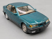 Modellautos 1:43 Solido BMW 325i mit Dealer OVP