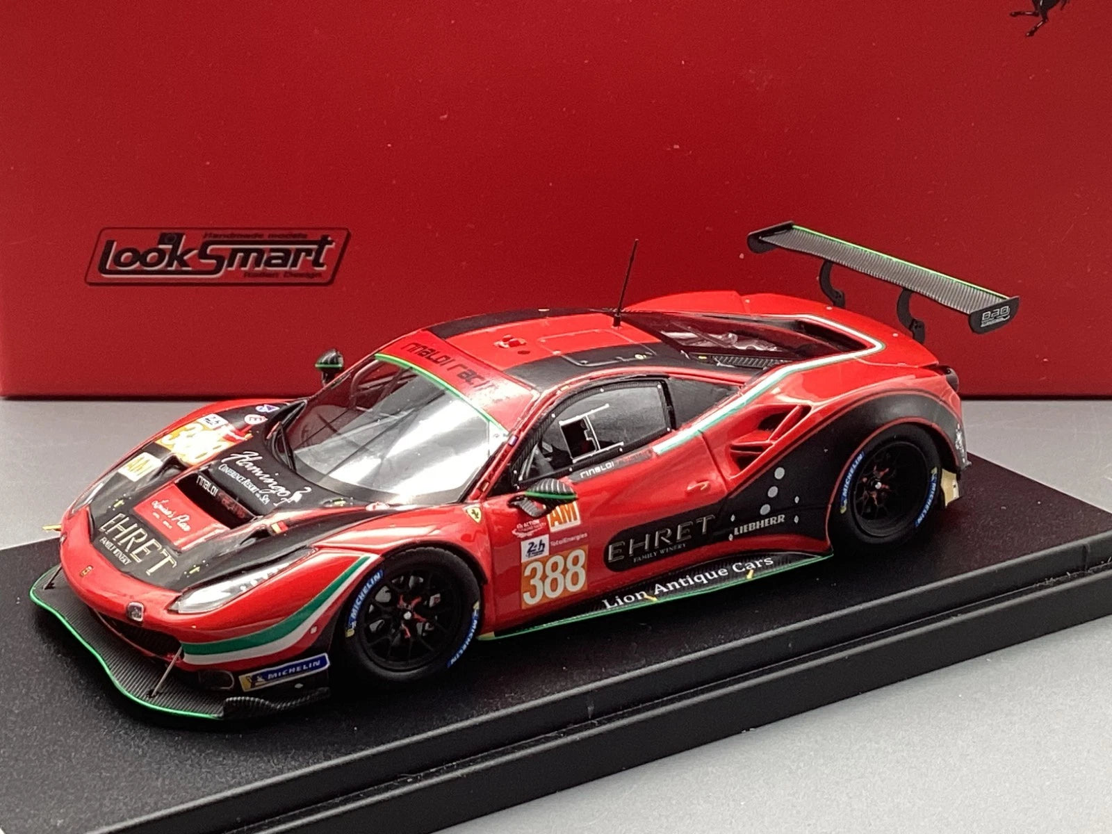 Modellautos 1:43 LookSmart Ferrari 488 GTE Rinaldi Racing #388 mit OVP