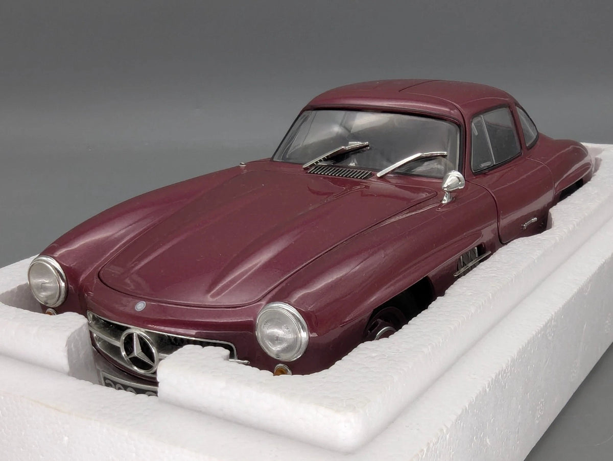 Modellautos 1:18 Minichamps Mercedes Benz 300 SL 1954 W198 Gullwing mit OVP