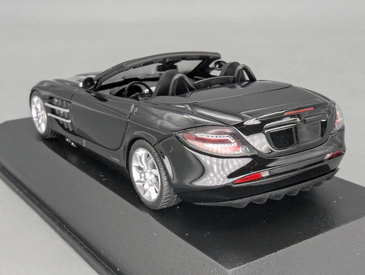 Modellautos 1:43 Minichamps Mercedes Benz SLR McLaren Roadster 2007 mit OVP