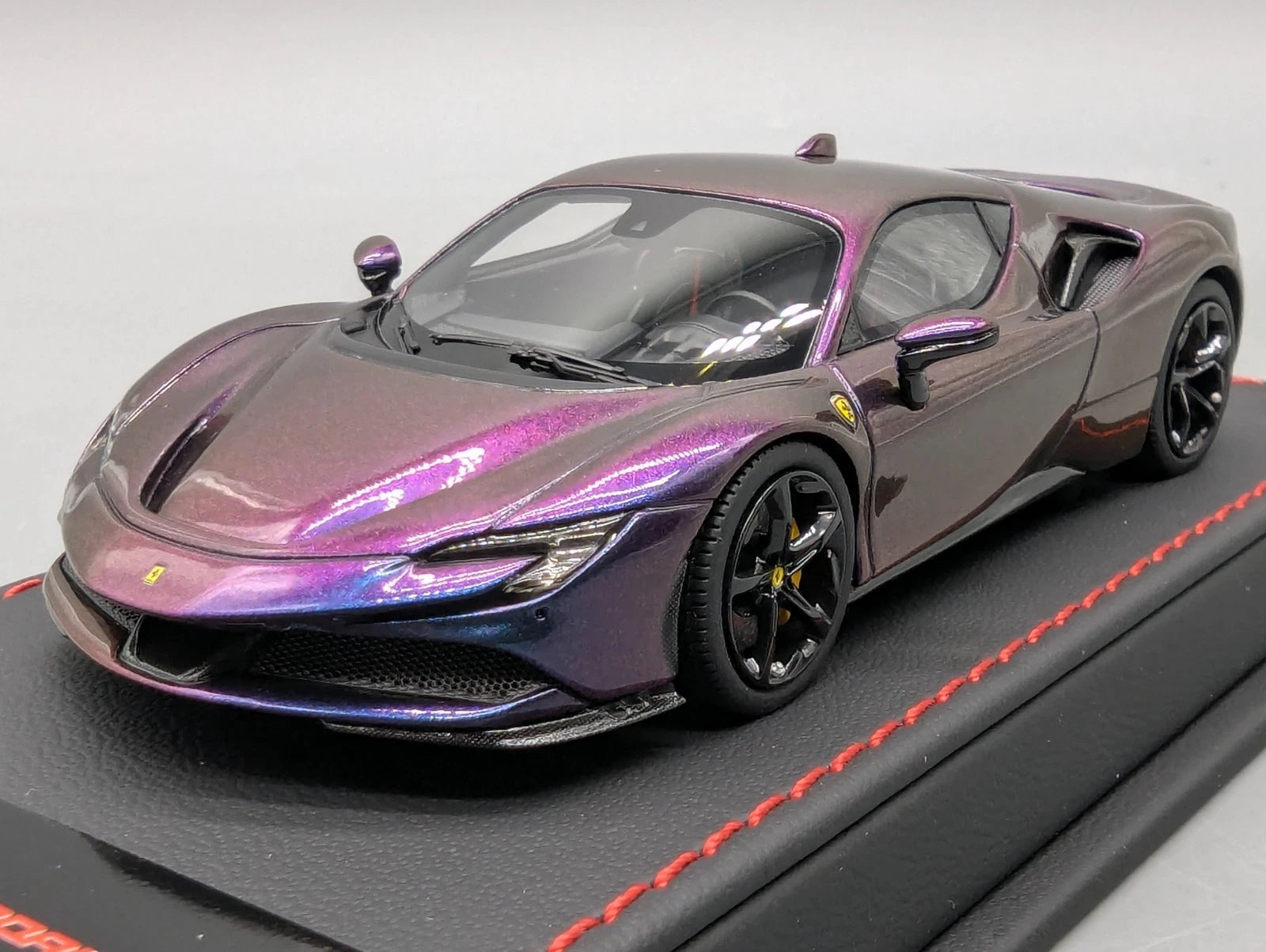 Modellautos 1:43 BBR Executive Ferrari SF90 Stradale Chameleon 22/30 OVP
