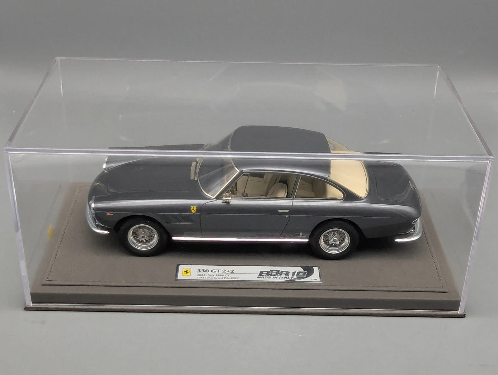 Modellautos 1:18 BBR Ferrari 330 GT 2+2 Limitiert 1/48 Lederplatte Vitrine OVP