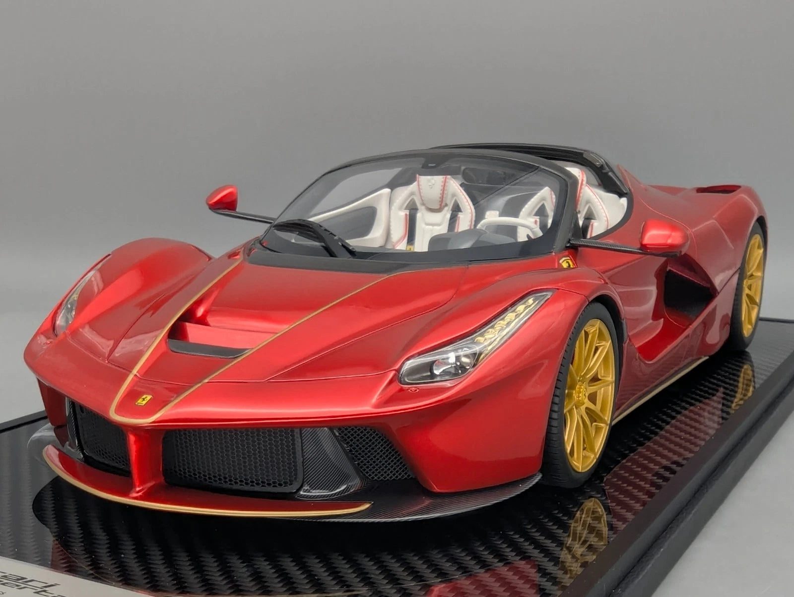 Modellautos 1:12 BBR Ferrari LaFerrari Aperta Rot UNIKAT Ltd. 01/01 Vitrine OVP