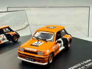 Modellautos 1:43 Universal Hobbies Renault 5 Turbo Coupe Europe 81 #41 + Vitrine