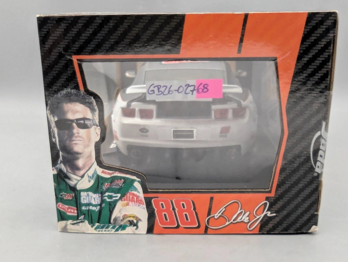 Modellautos 1:24 Jada chevrolet Camaro SS 2010 #88 mit OVP