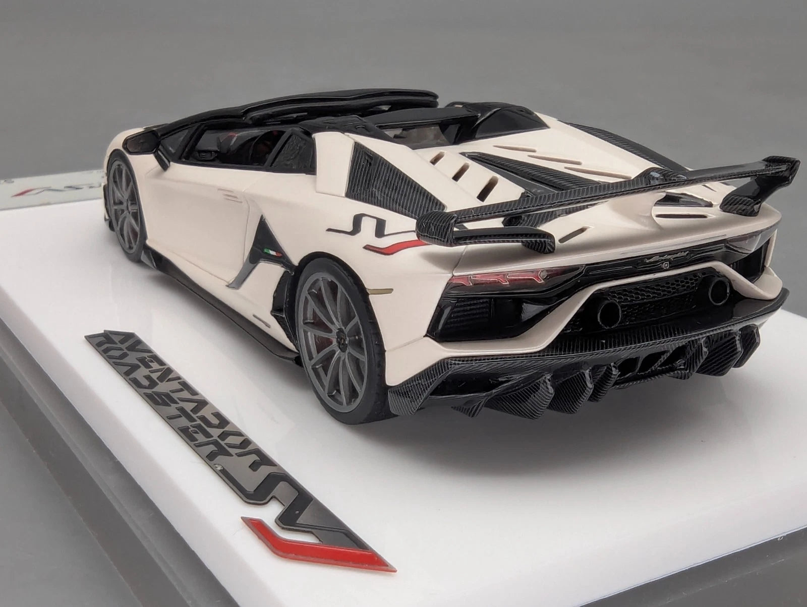 Eidolon Make Up 1:43 Lamborghini Aventador SVJ Roadster 2019 Limited 53/80 OVP