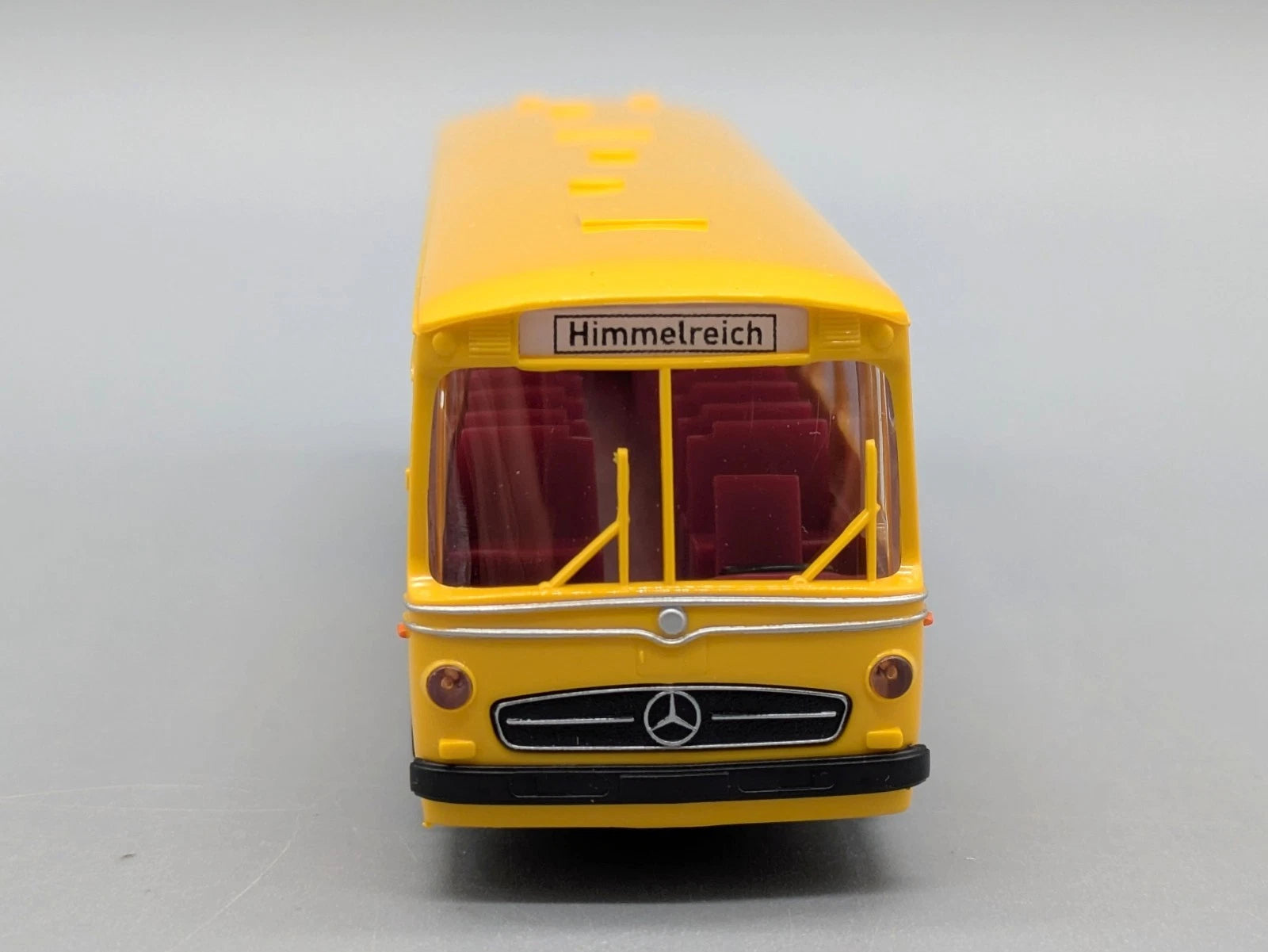 Bus Modell 1:87 Brekina Mercedes Benz  0 317K "Weihnachts-Edition 2008" mit OVP