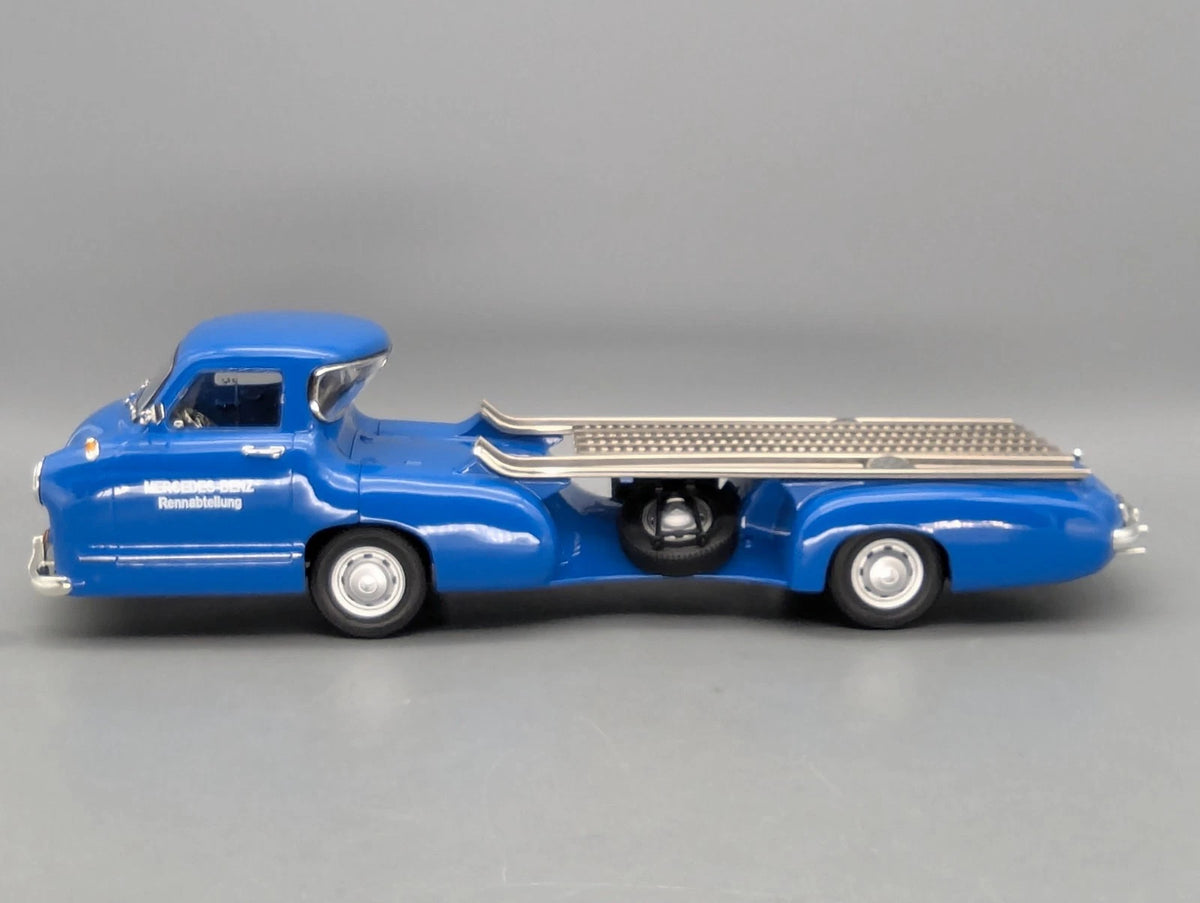 Modellautos 1:18 Werk83 iScale Mercedes Renntransporter Das blaue Wunder mit OVP