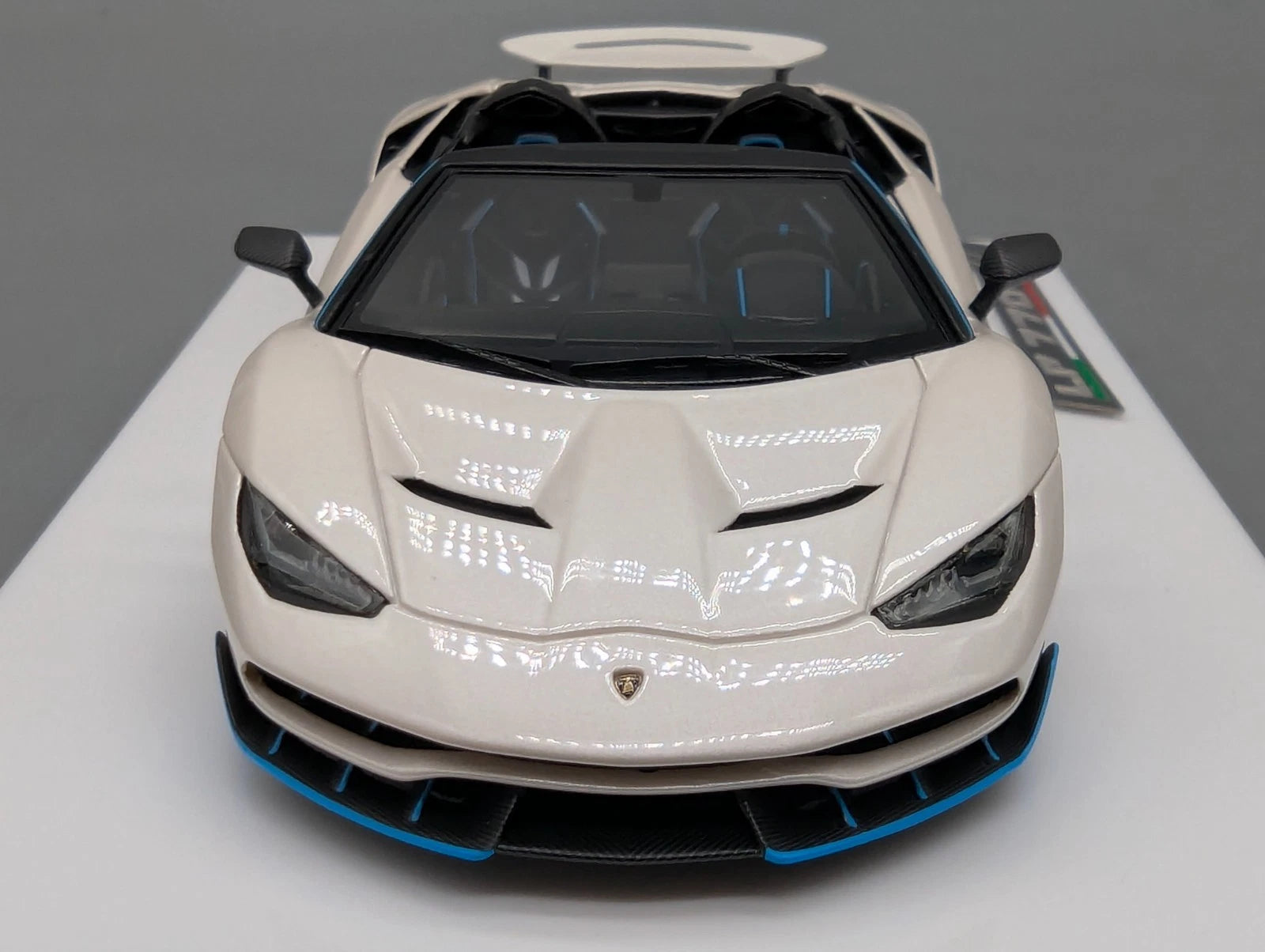 Eidolon Make Up 1:43 Lamborghini Centenario Roadster Rear Wing Up 12/100 OVP