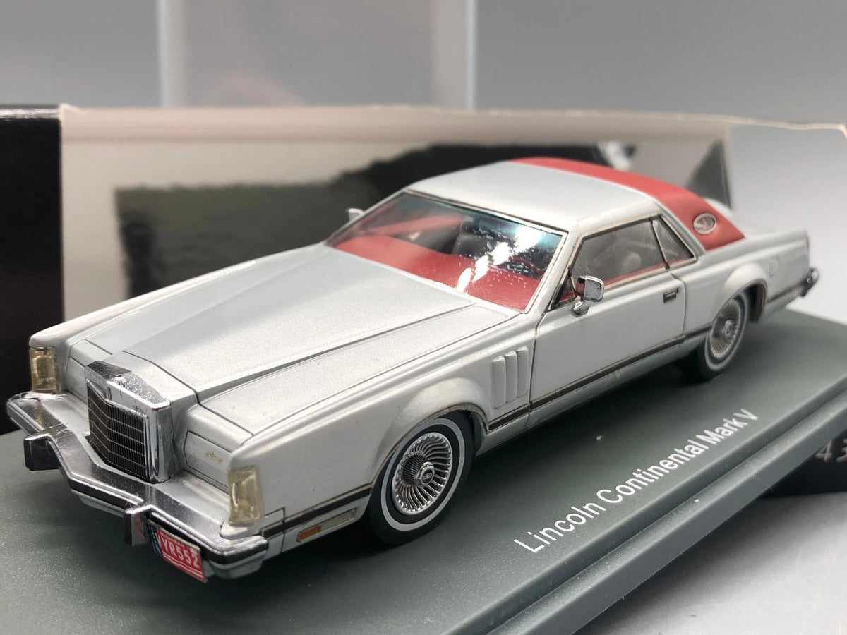 Modellautos 1:43 Neo Scale Models Lincoln Continentale Mark V mit OVP