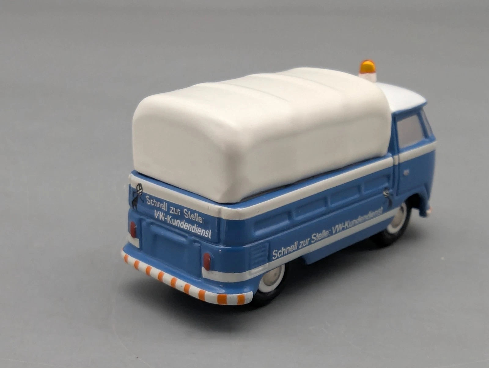 Modellautos 1:90 Schuco Piccolo VW T1 Pritsche / Plane VW-Kundendienst in OVP