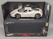 Modellautos 1:18 Hot Wheels Elite Ferrari 458 Italia Fernando Alonso mit OVP