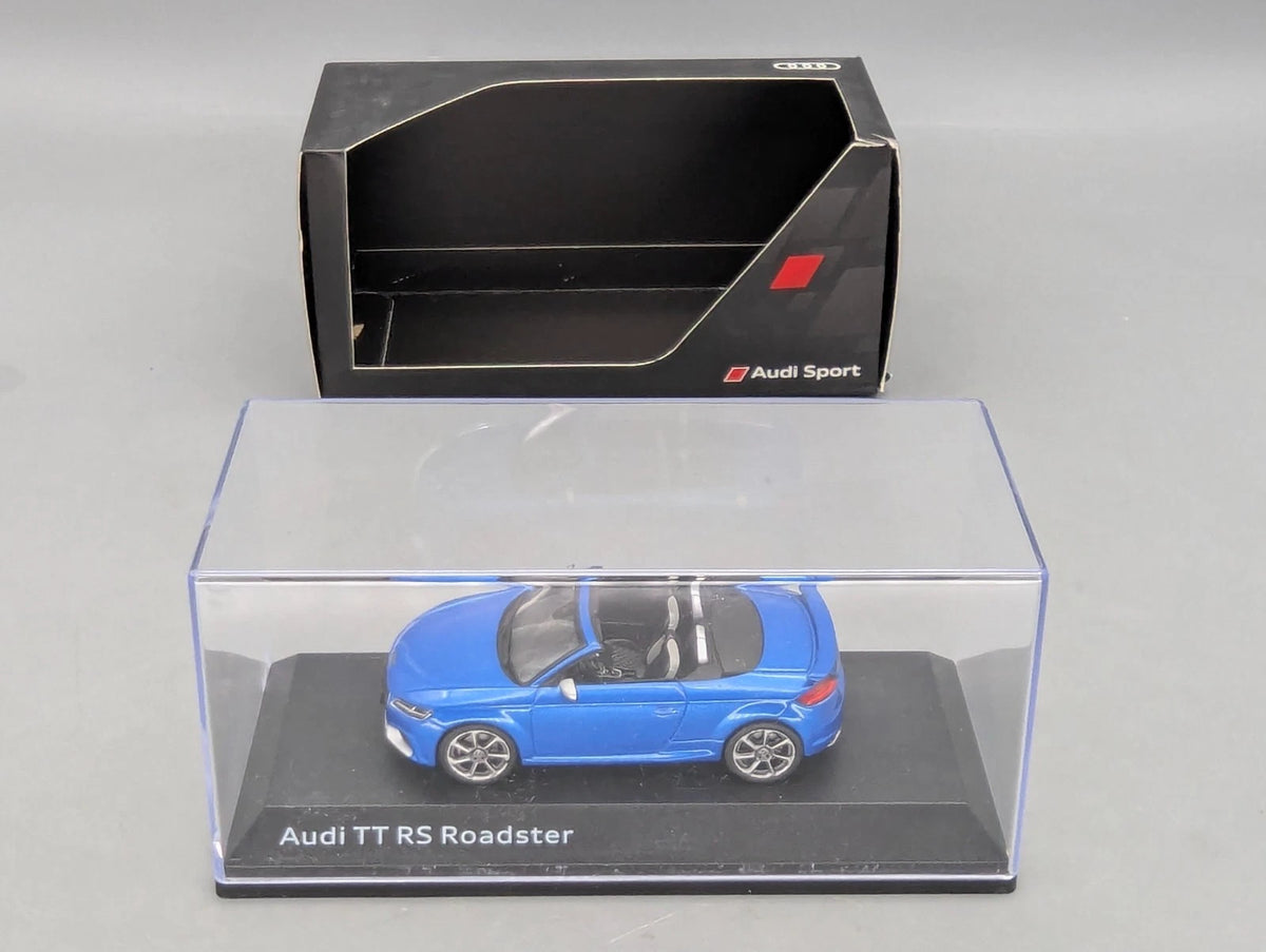 Modellautos 1:43 iScale Audi TT RS Roadster Ara Blau Metallic mit Dealer OVP