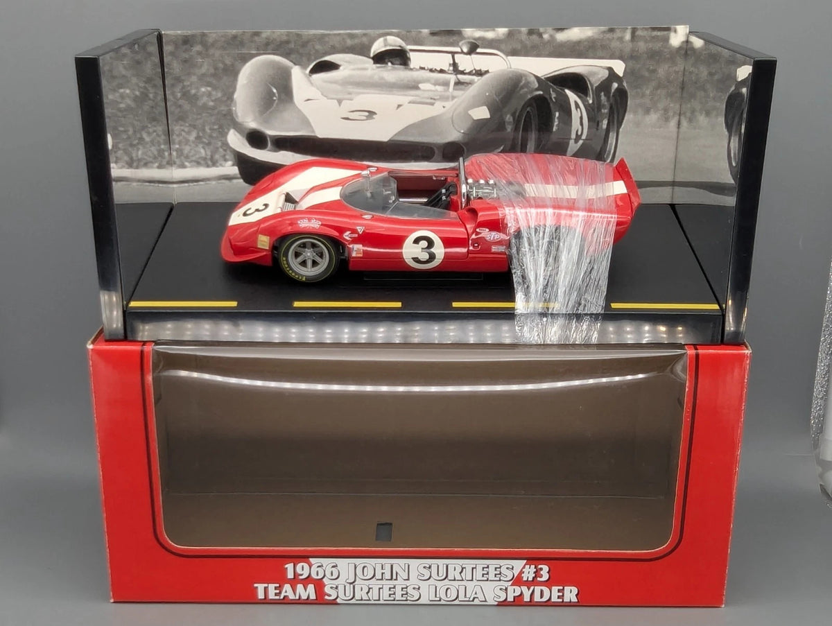 Modellautos 1:18 GMP Lola Spyder 1966 Team Surtees #3 John Surtees mit OPV
