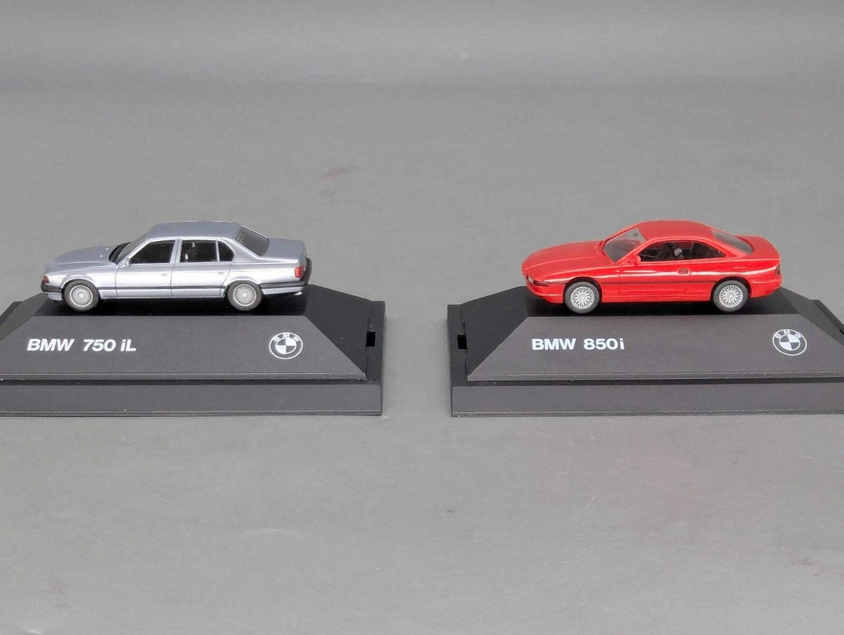 Modellautos 1:87 Herpa BMW 750 iL und 850 i 2-tlg Set plus 6 Postkarten OVP