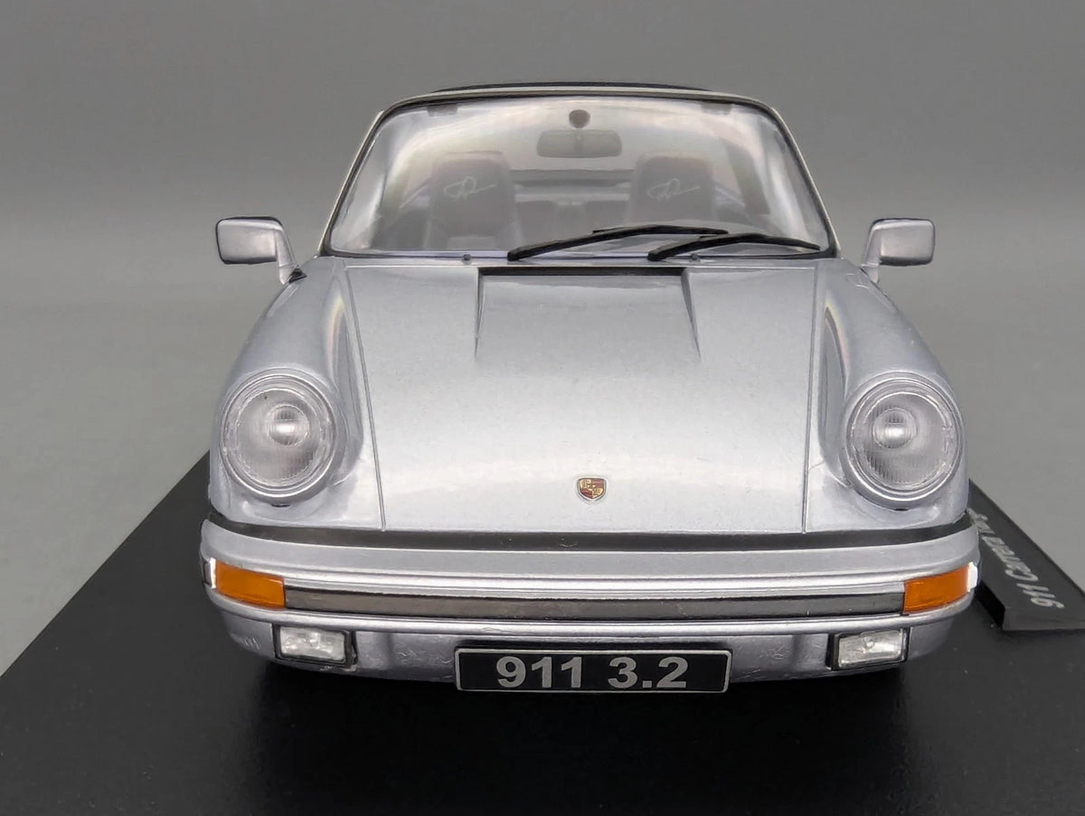Modellautos 1:18 KK-Scale Porsche 911 Carrera Targa 3.2 1988 Silber mit OVP