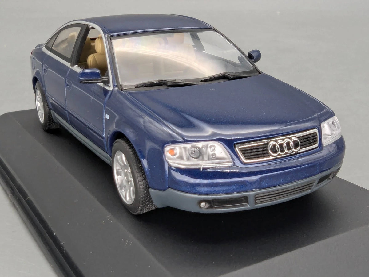 Modellautos 1:43 Minichamps Audi A6 Blau Metallic mit Dealer OVP