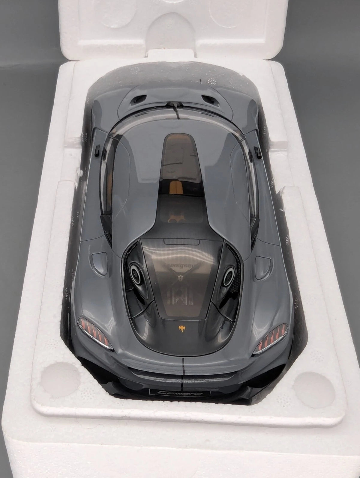 Modellautos 1:18 GT Spirit GT374 KGG Königsegg Gemera Grau mit OVP