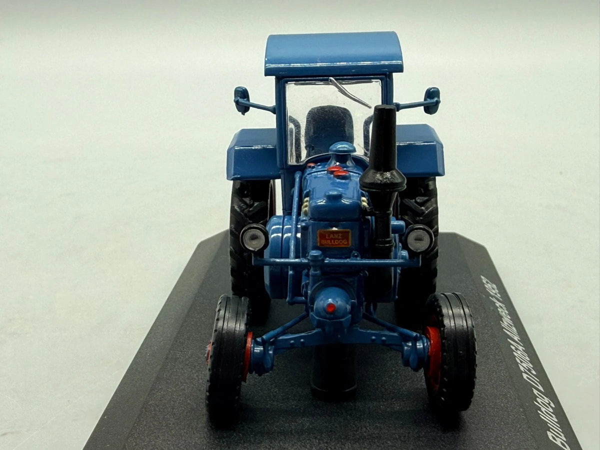 Traktor Modell 1:43 Hachette Lanz Bulldog D 7506A Allzweck 1952 + Vitrine