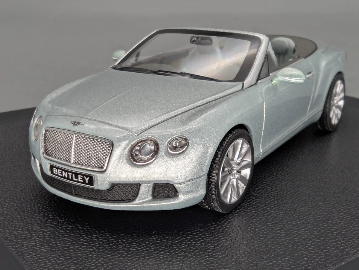 Modellautos 1:43 Minichamps Bentley Continental GTC Breeze Silber Met. mit OVP