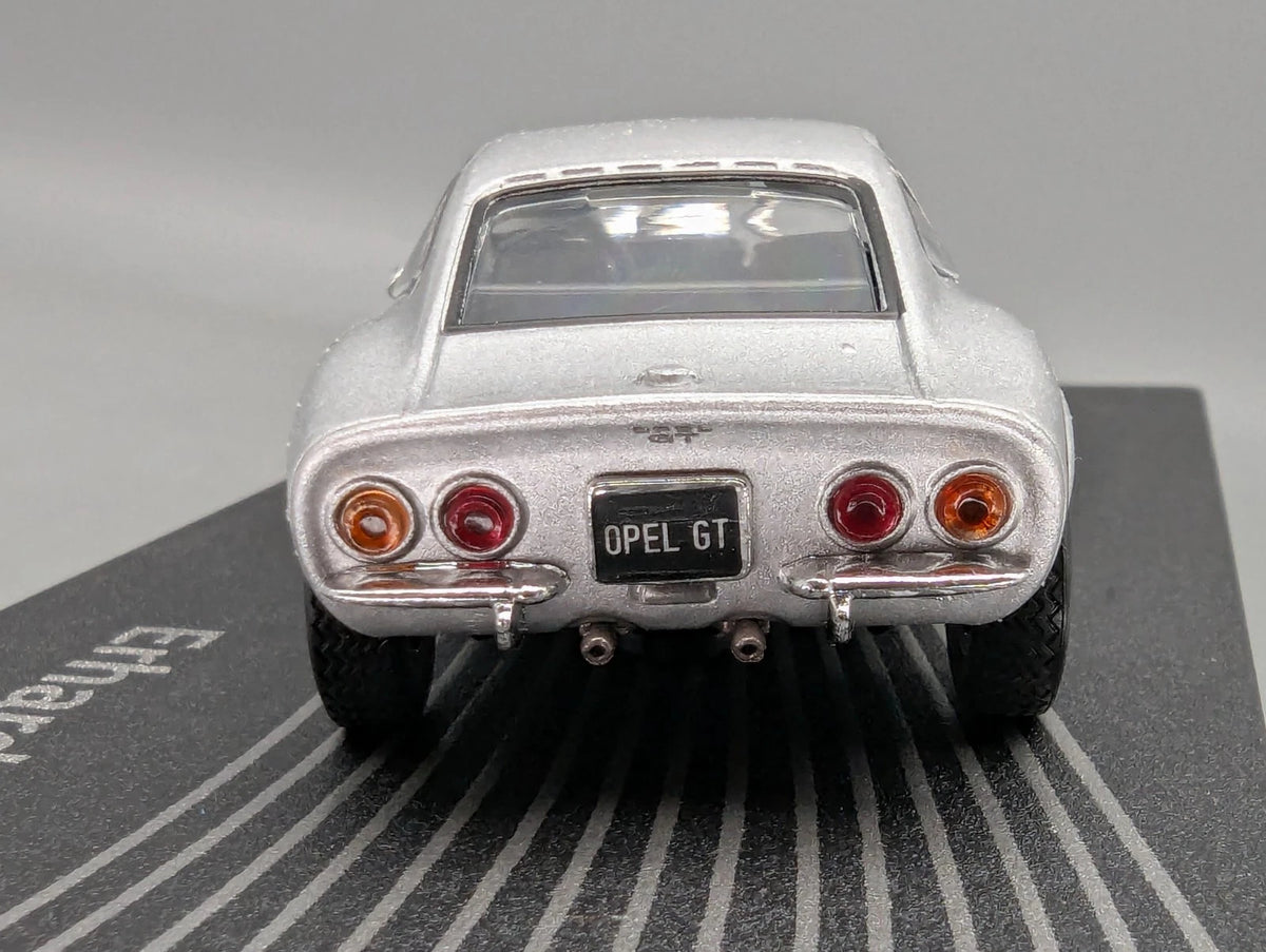 Modellautos 1:43 Ixo für Eaglemoss Opel Collection GT Erhard Schnell Vitrine