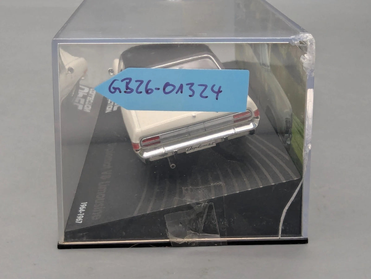Modellautos 1:43 Ixo für Eaglemoss Opel Collection Diplomat V8 Limousine Vitrine