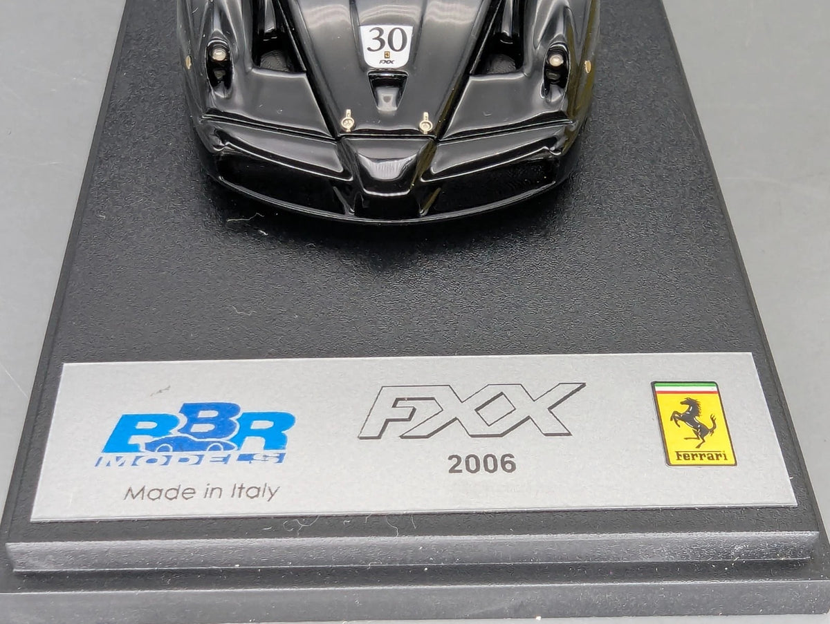 Modellautos 1:43 BBR Ferrari FXX  2006 Black #30 M. Schumacher mit Vitrine + OVP