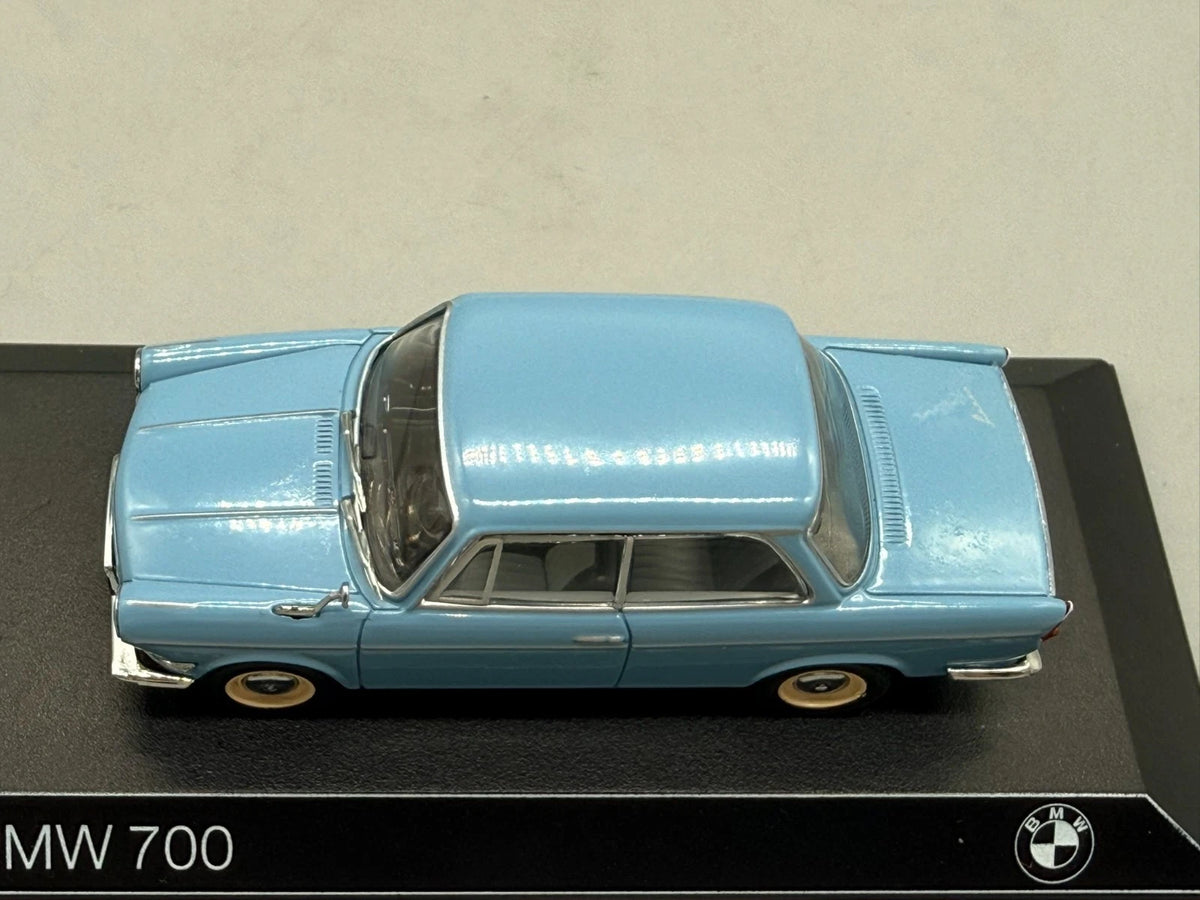Modellautos 1:43 Minichamps BMW 700 mit OVP