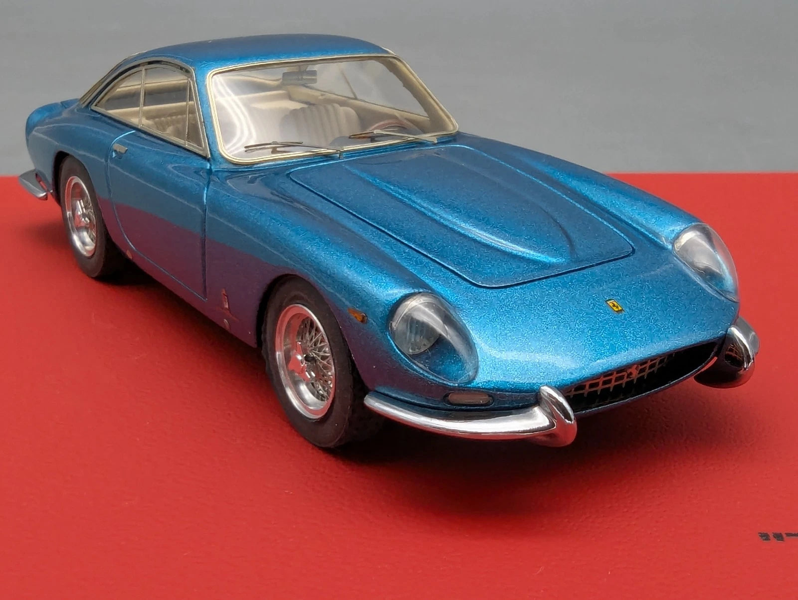 Modellautos 1:43 BBR  Ferrari 250 GT Lusso  S/N 4335 GT Set 2-tlg. 1/5 OVP