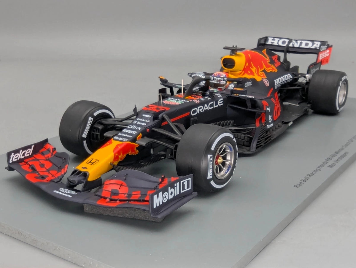 Modellautos 1:18 Spark Honda  Red Bull RB16B WINNER  NL 2021 #33 Verstappen OVP
