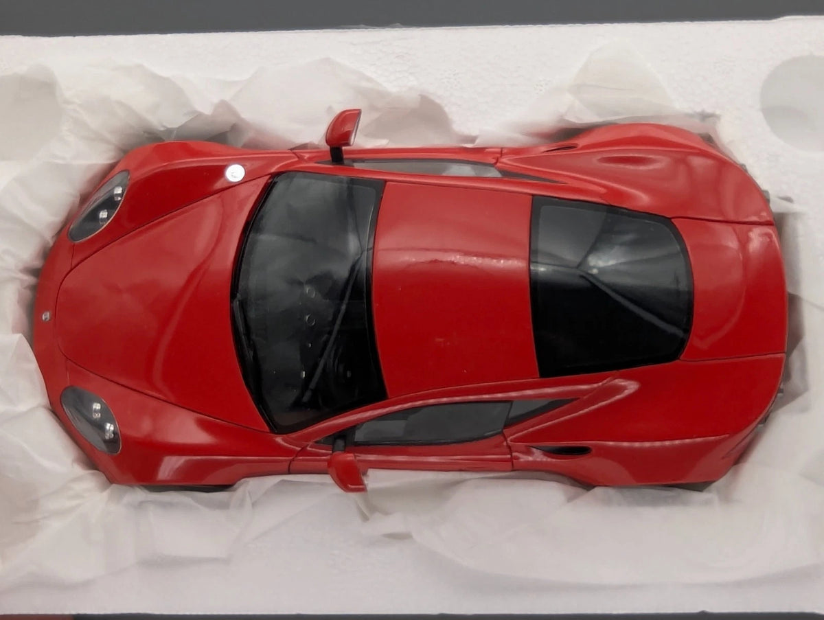 Modellautos 1:18 Revell Artega GT Feuerrot mit OVP