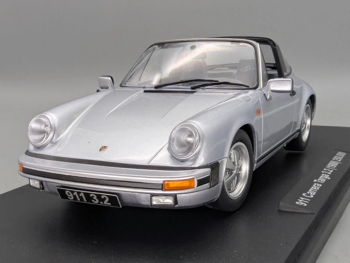 Modellautos 1:18 KK-Scale Porsche 911 Carrera Targa 3.2 1988 Silber mit OVP