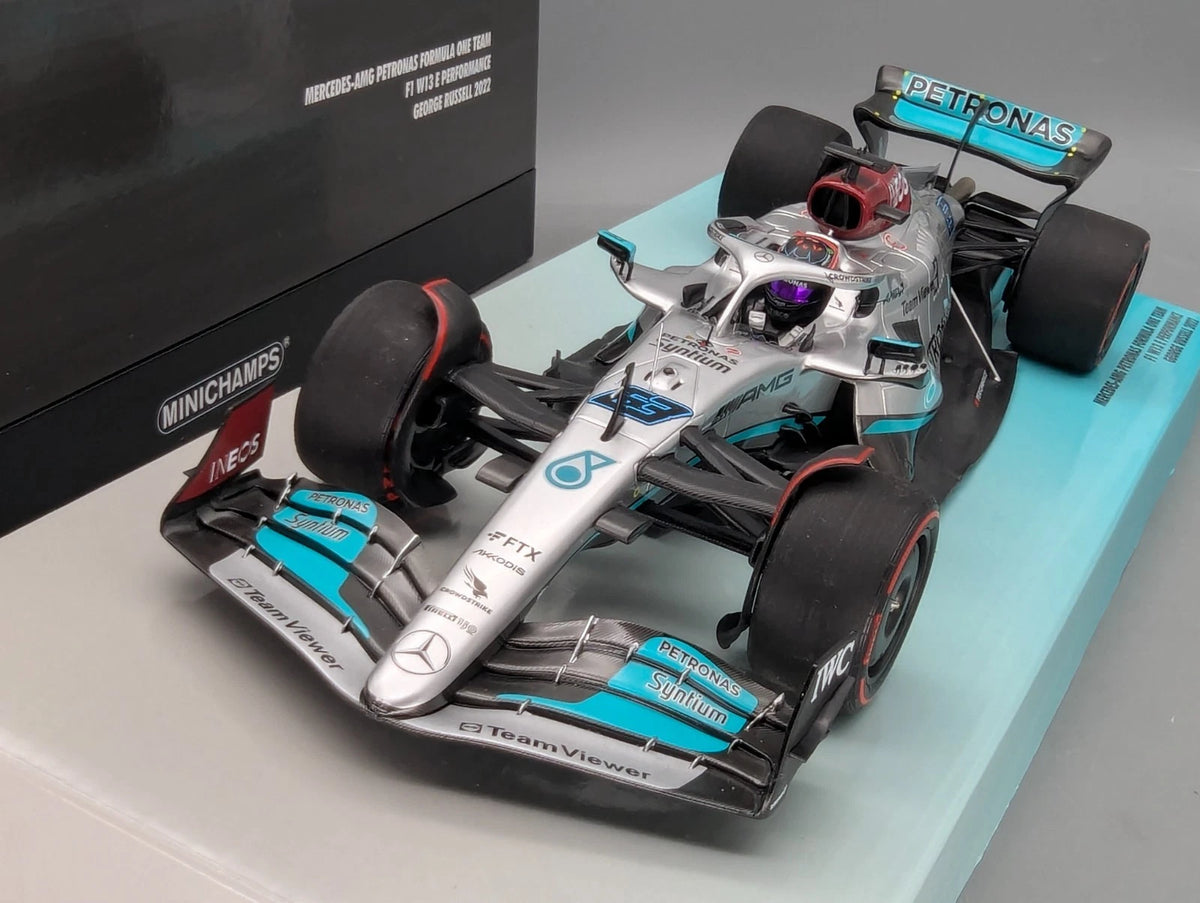 Modellautos  1:18 Minichamps Mercedes AMG Petronas F1 W 13 E #63 G. Russell OVP