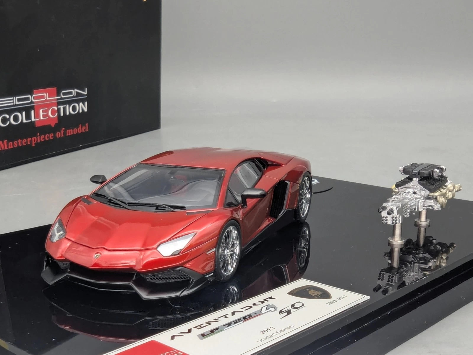 Eidolon Make Up 1:43 Lamborghini Aventador LP720-4 2013 Candy Red Engine Set OVP