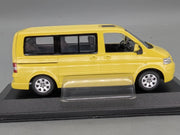 Modellautos 1:43 Minichamps VW T5 Multivan Gelb 2003 mit Dealer OVP