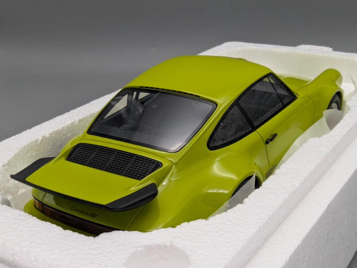 Modellautos 1:18 GT Spirit GT822 Porsche 911 RS Green mit OVP