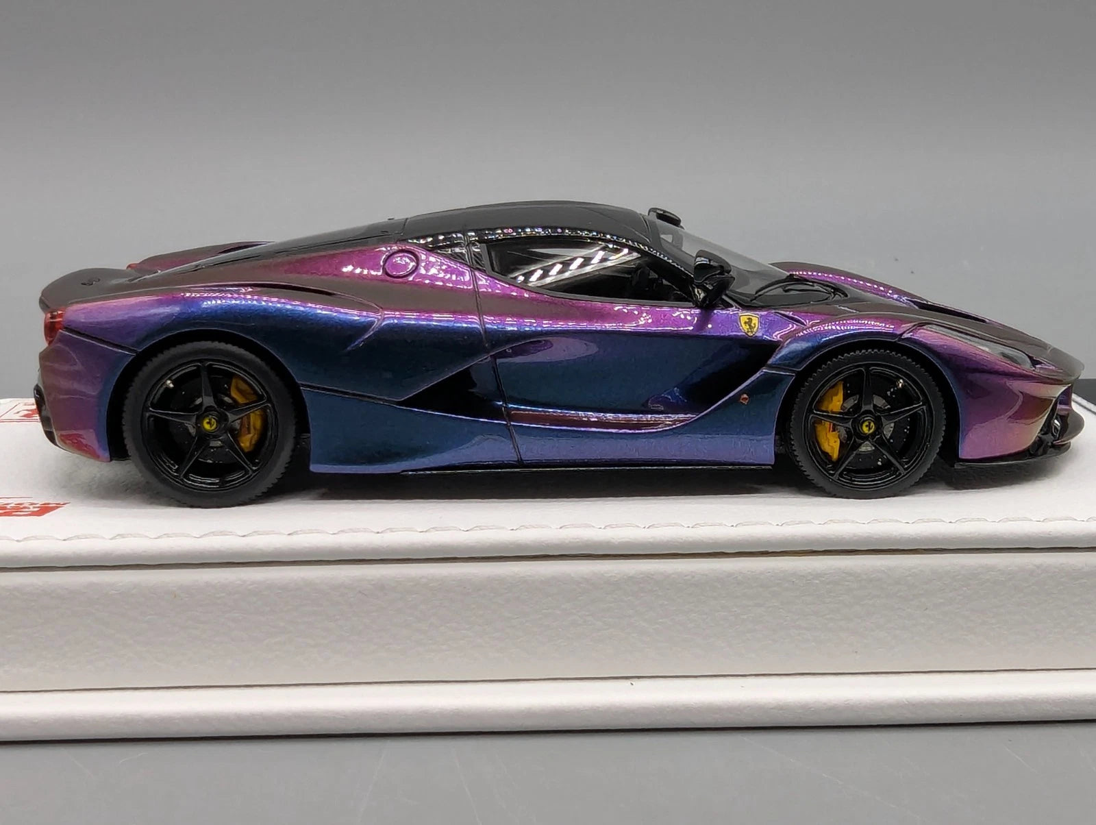 Modellautos 1:43 BBR Executive CALSITO Ferrari LaFerrari Chameleon 23/35 OVP