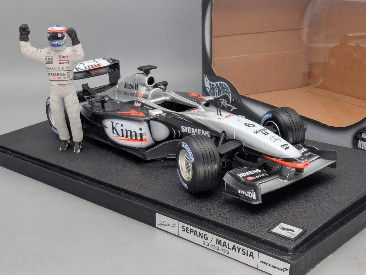Modellautos 1:18 Hot Wheels Racing McLaren Mercedes 2003 GP #6  Raikkonen OVP