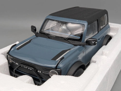 Modellautos 1:18 GT Spirit GT359 Ford Bronco First Edition Area 51 mit OVP