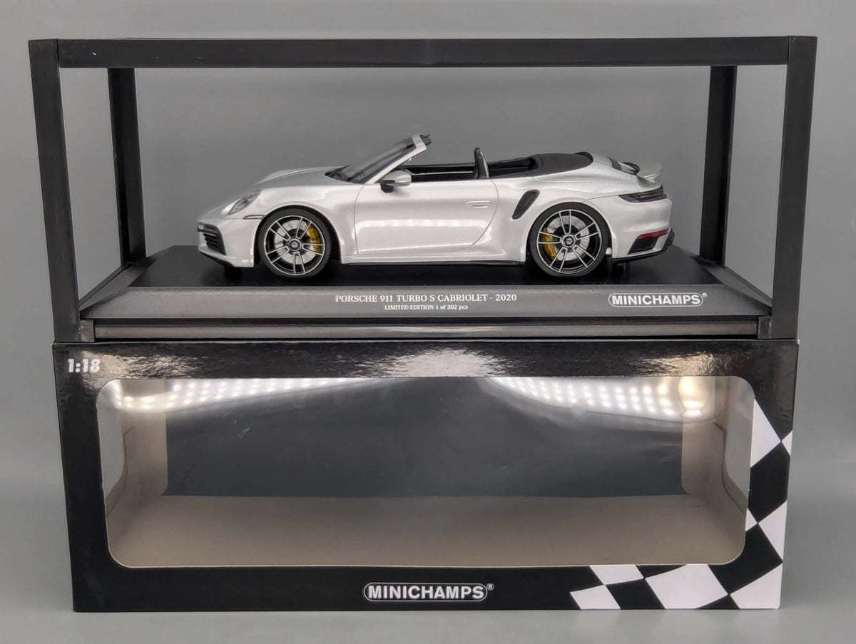 Modellautos 1:18 Minichamps Porsche 911 turbo S Cabriolet 2020 Silber mit OVP