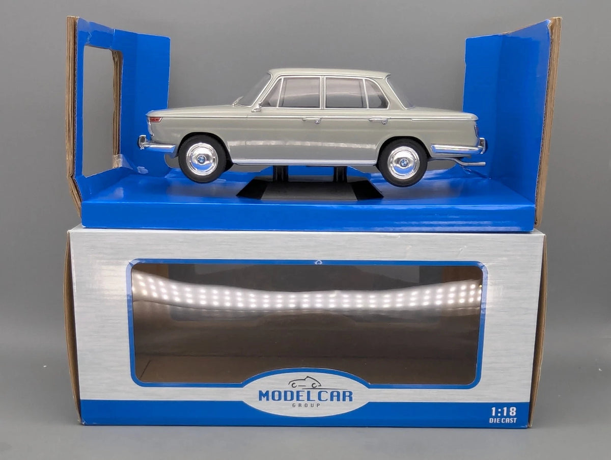 Modellautos 1:18 MCG Modelcar Group BMW 2000 Ti Grau mit OVP