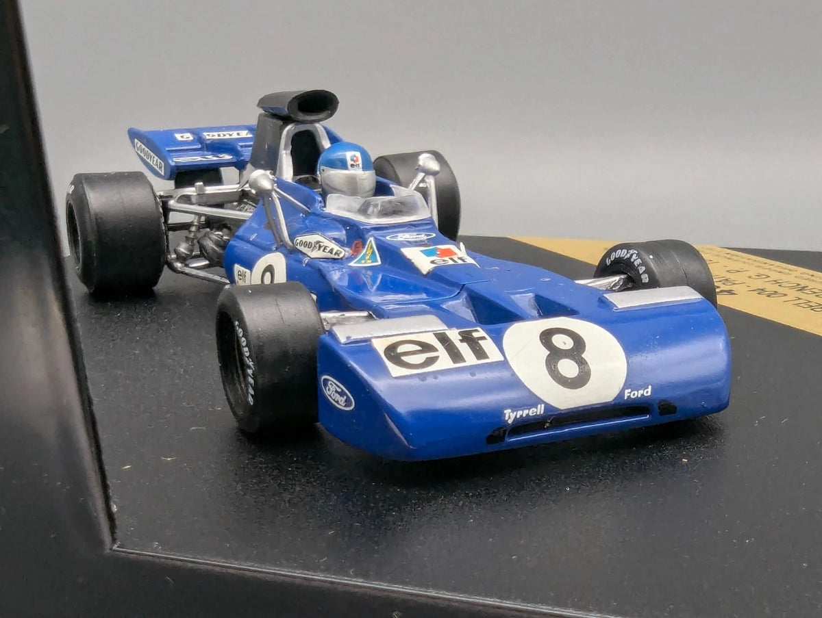 Modellautos 1:43 Quartzo Tyrrell 004 French GP 1972 #8 P. Depailler mit Vitrine