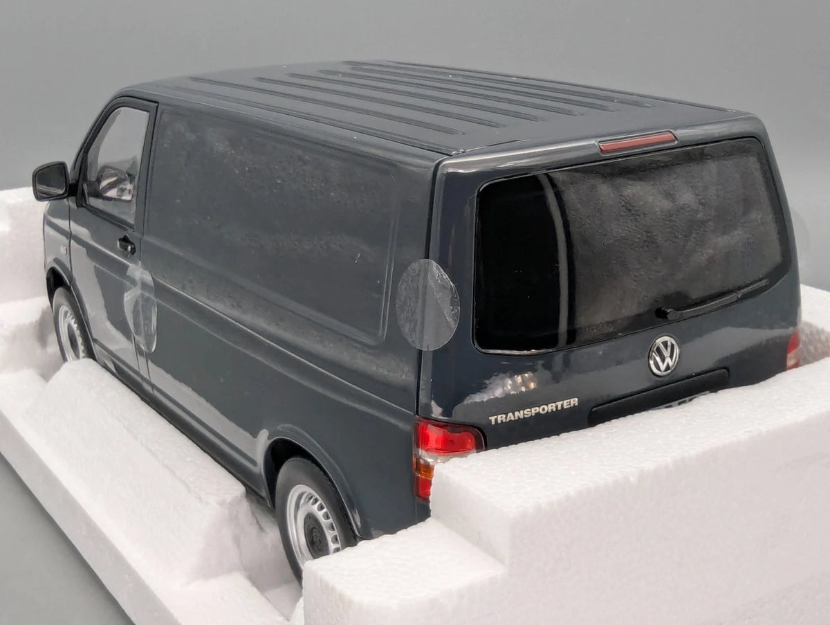 Modellautos 1:18 Norev Volkswagen VW Transporter 2003 Grau mit OVP
