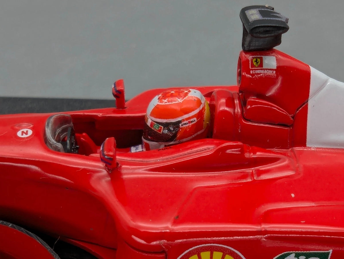 Modellautos 1:43 Hot Wheels Racing Ferrari F2001 #1 Schumacher mit OVP