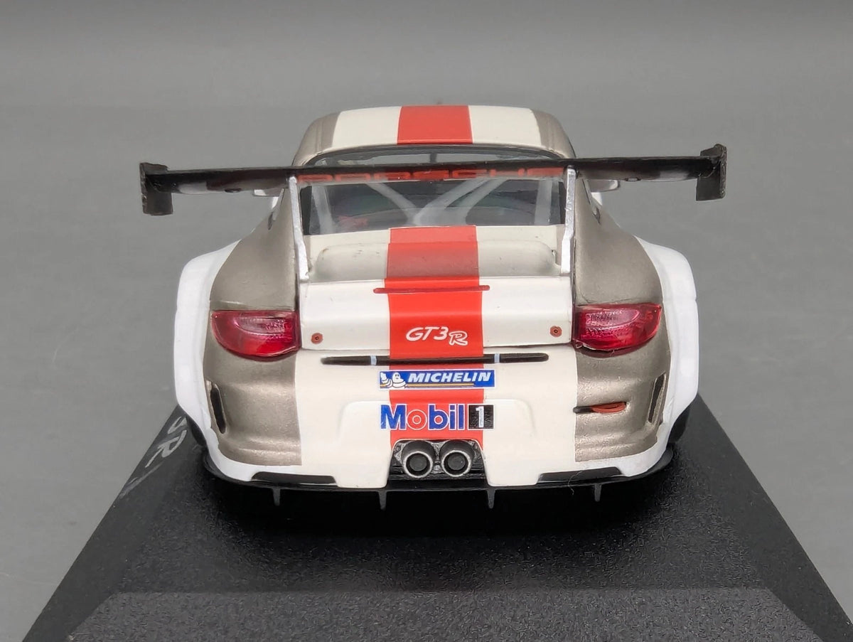 Modellautos 1:43 Minichamps Porsche 911 GT3 R mit WAD Dealer OVP