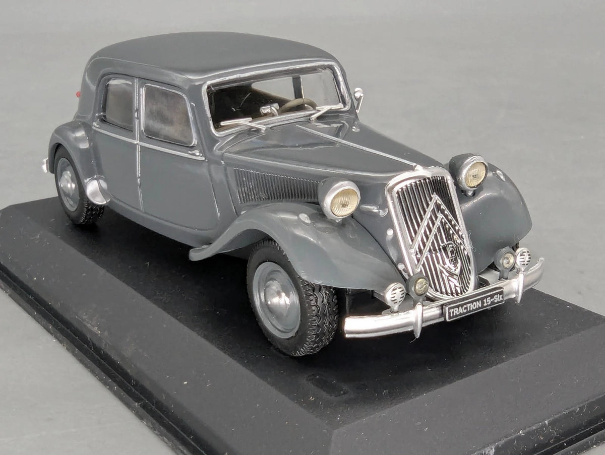 Modellautos 1:43 Atlas Citroen Traction Avant 15-Six mit OVP