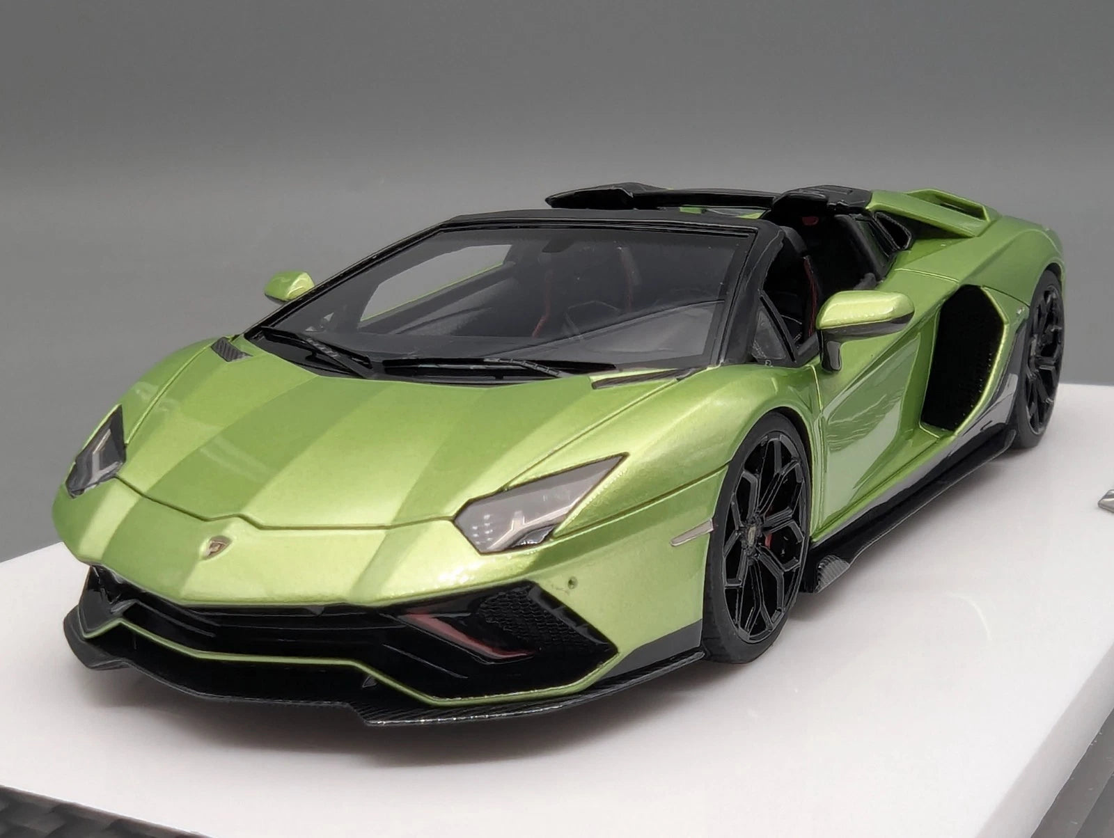 Eidolon Make Up 1:43 Lamborghini Aventador LP780-4 Ultimae Roadster 12/60 OVP