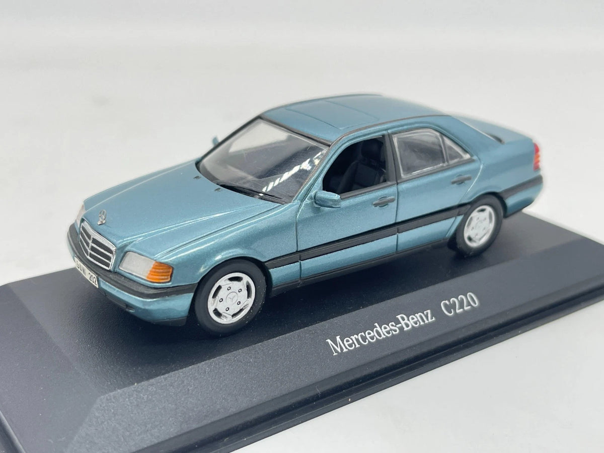 Modellautos 1:43 Minichamps Mercedes Benz C220 mit OVP